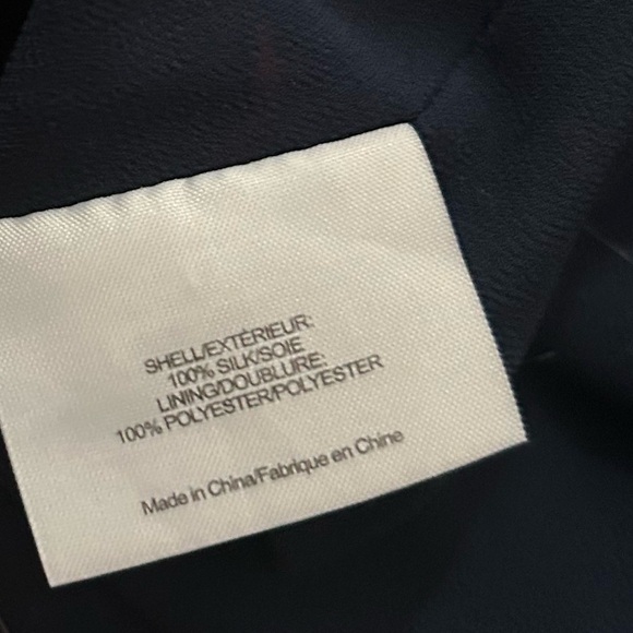 Tory Burch Lightweight with Slip Floral Keyhole Blouse Size 4 - Picture 9 of 11